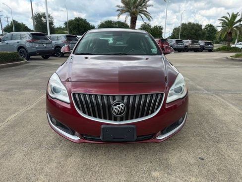 Used 2017 Buick Regal Sport Touring FWD image 9