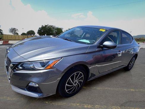 Used 2020 Nissan Altima 2.5 S FWD image 5