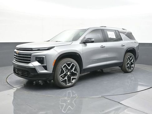 New 2026 Chevrolet Traverse High Country w/ LPO, Floor Liner Package FWD image 6