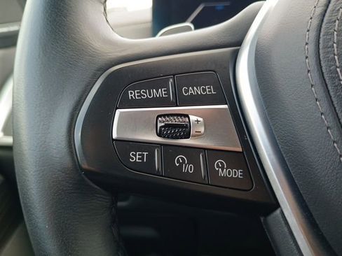 Used 2025 BMW X5 xDrive50e image 26