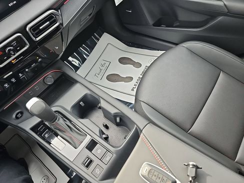 New 2026 Nissan Sentra SR FWD image 26
