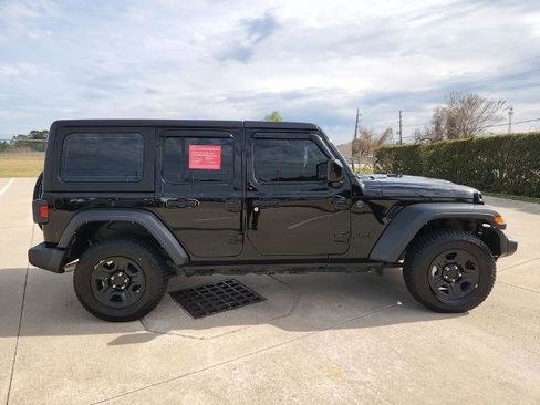 Used 2024 Jeep Wrangler Sport image 4