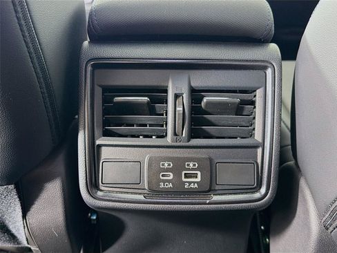 Used 2026 Subaru Forester Limited AWD/4WD image 29