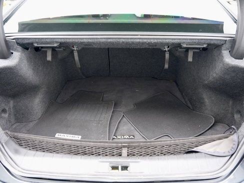 Used 2019 Nissan Maxima SR w/ Premium Package image 6