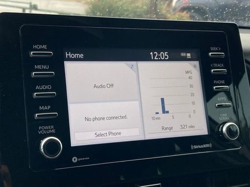 Used 2023 Toyota Camry SE image 19