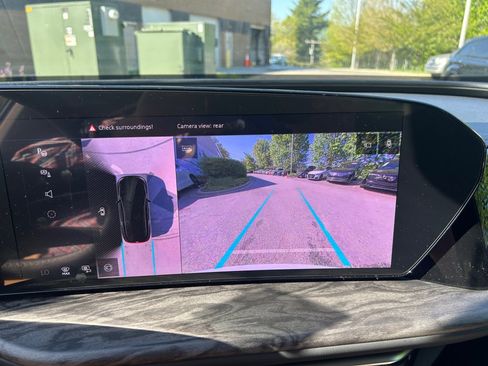 Used 2025 Audi Q5 Premium Plus w/ Premium Plus image 19