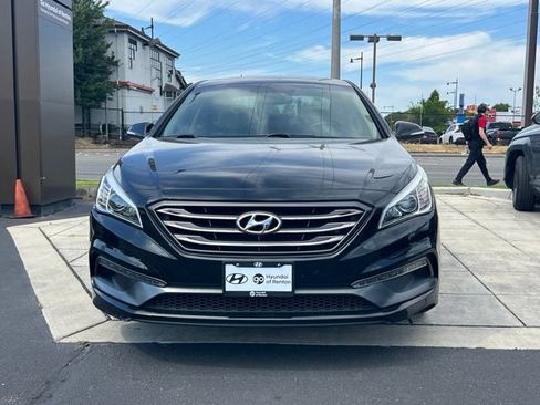 Used 2017 Hyundai Sonata Limited FWD image 4