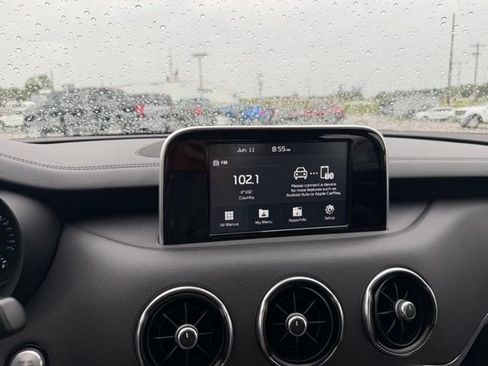 Used 2019 Kia Stinger AWD/4WD image 17