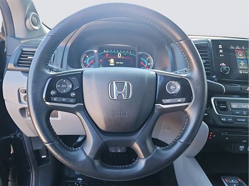 Certified 2022 Honda Pilot Touring image 18
