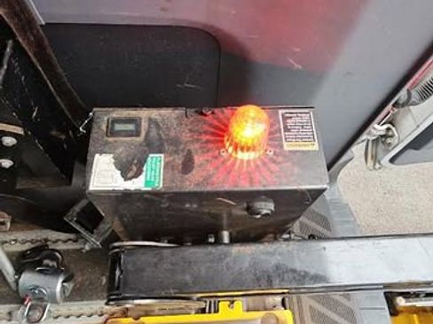 Used 2018 Ford Transit 150 XL image 3