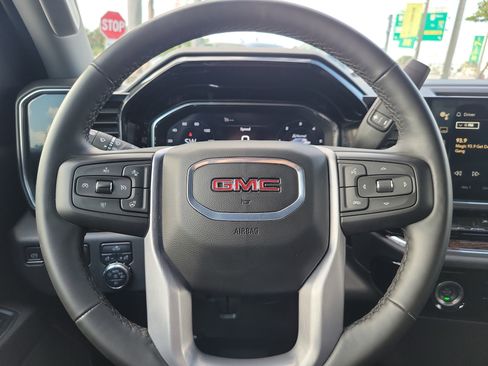 Used 2024 GMC Sierra 1500 Elevation image 18