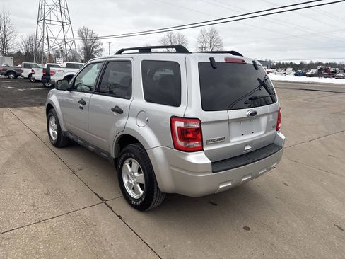 Used 2012 Ford Escape XLT image 2