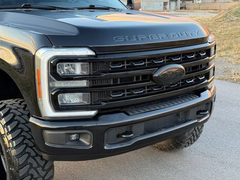Used 2023 Ford F250 Lariat w/ Chrome Package AWD/4WD image 5