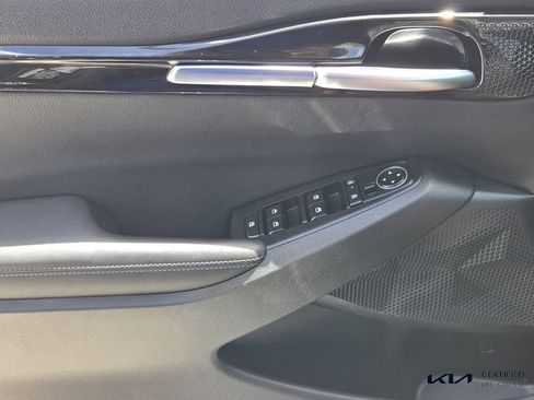 Certified 2025 Kia Seltos EX FWD image 31