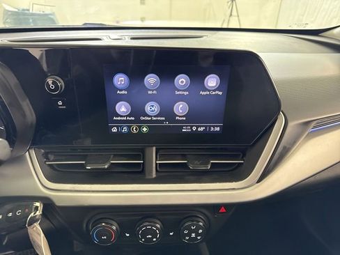 Used 2024 Chevrolet Trax LS w/ LS Convenience Package image 38