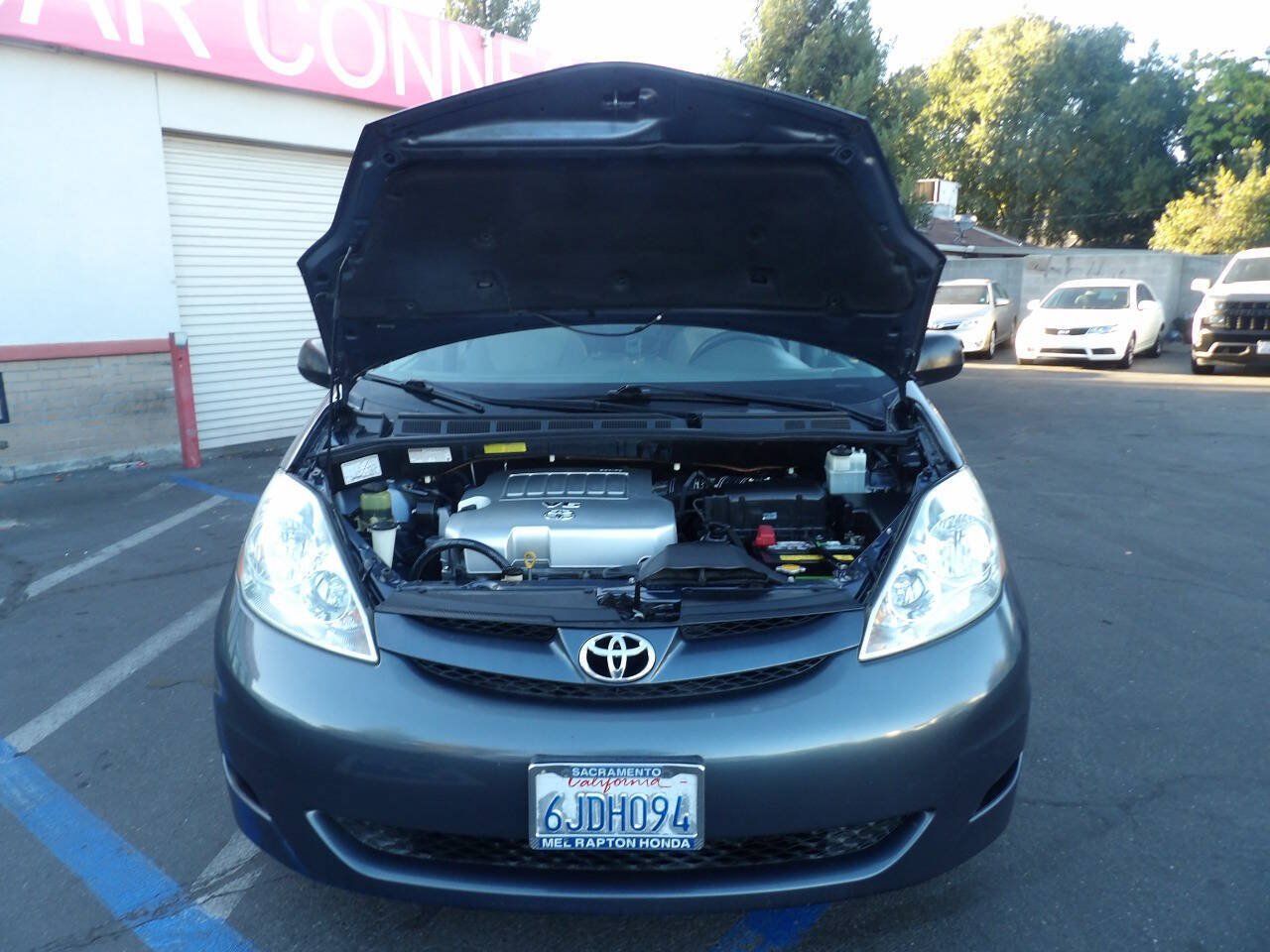 Used 2009 Toyota Sienna LE FWD image 12