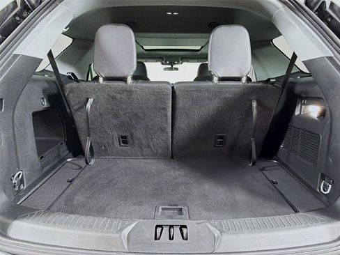 Used 2024 Ford Explorer XLT w/ Equipment Group 202A AWD/4WD image 14