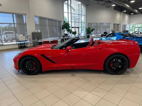 Used 2016 Chevrolet Corvette Stingray Convertible w/ 2LT Preferred Equipment Group RWD image 2