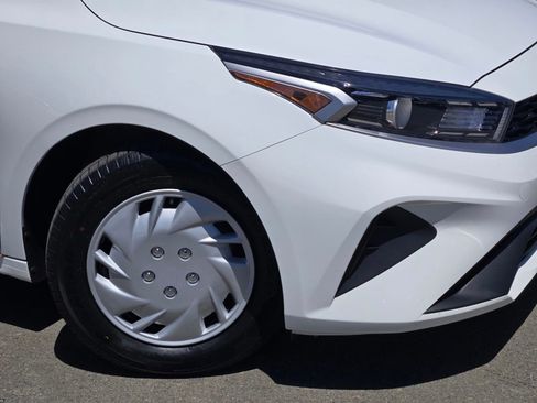 Used 2024 Kia Forte LX FWD image 9
