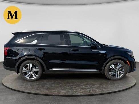 Certified 2022 Kia Sorento SX Prestige w/ Panoramic Sunroof Package AWD/4WD image 6