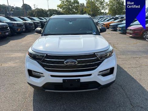 Certified 2023 Ford Explorer XLT w/ Equipment Group 202A AWD/4WD image 2