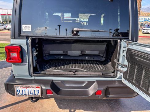 Used 2024 Jeep Wrangler Sport AWD/4WD image 13
