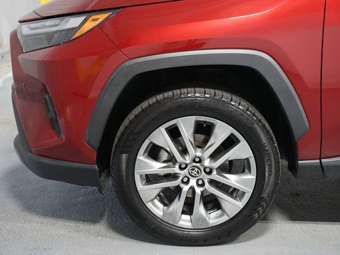 Used 2023 Toyota RAV4 Limited image 5