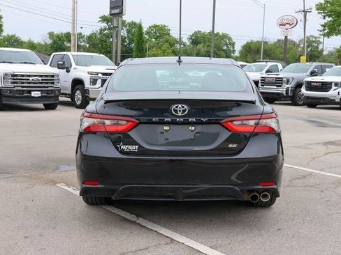 Used 2023 Toyota Camry SE image 5