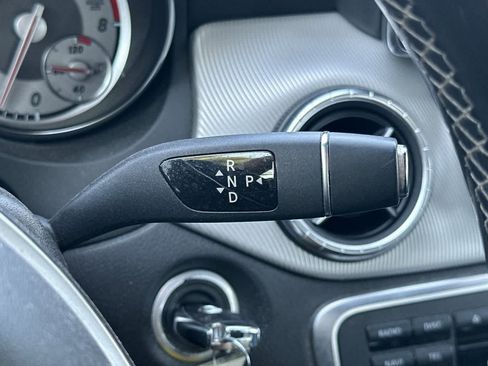 Used 2014 Mercedes-Benz CLA 250 image 21
