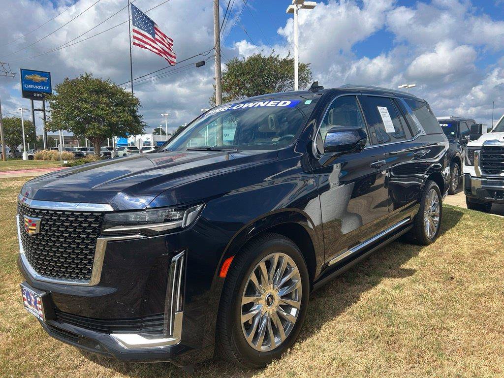 Used 2024 Cadillac Escalade Premium Luxury w/ Performance Package AWD/4WD image 13
