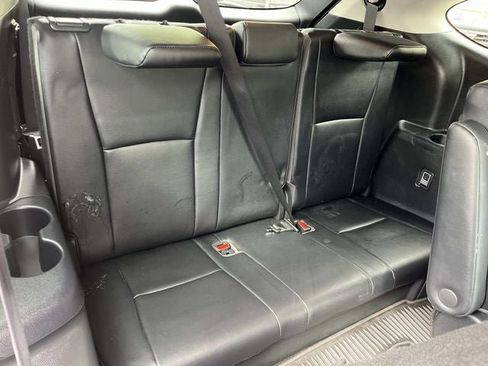 Used 2023 Toyota Highlander XLE AWD/4WD image 21