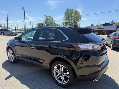 Used 2018 Ford Edge Titanium AWD/4WD image 6