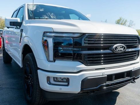 Used 2025 Ford F150 Platinum w/ FX4 Off-Road Package AWD/4WD image 4