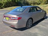Used 2018 Lincoln Continental Select w/ Continental Climate Package image 4