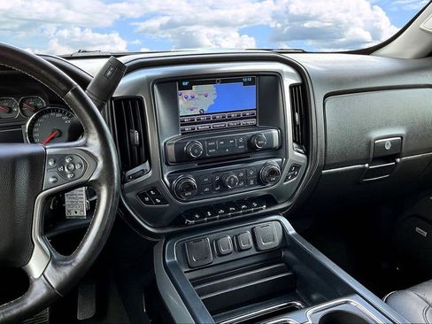 Used 2018 Chevrolet Silverado 1500 LTZ Z71 w/ Centennial Edition image 12