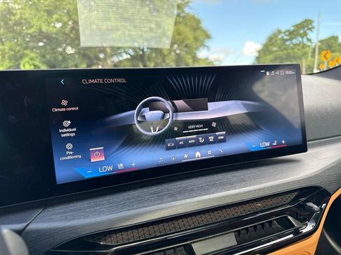 Used 2025 BMW 430i xDrive Coupe w/ Premium Package AWD/4WD image 34
