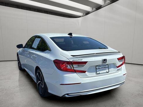 Used 2022 Honda Accord Sport image 3