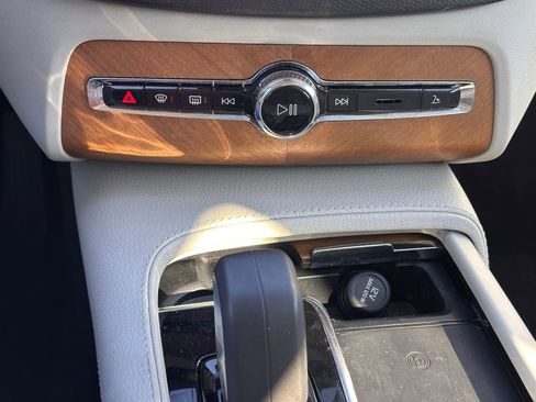 Used 2022 Volvo XC90 T8 Inscription Expression image 36