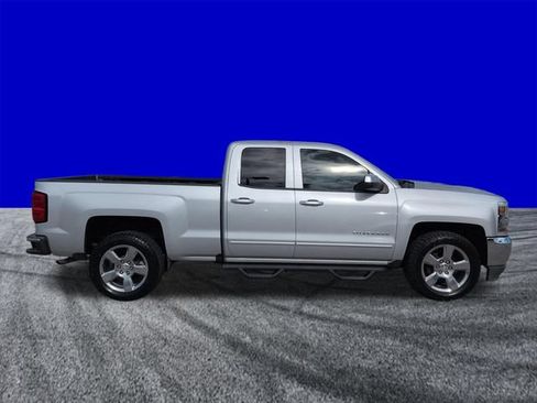 Used 2016 Chevrolet Silverado 1500 LT w/ All Star Edition RWD image 3