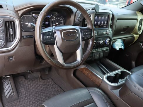 Used 2020 GMC Sierra 2500 Denali w/ Denali Ultimate Package AWD/4WD image 12