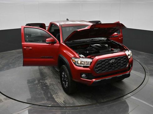 Used 2020 Toyota Tacoma TRD Off-Road image 41
