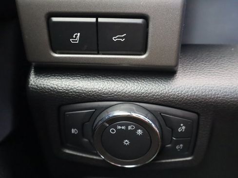 Used 2020 Ford Expedition XLT w/ Equipment Group 202A image 27