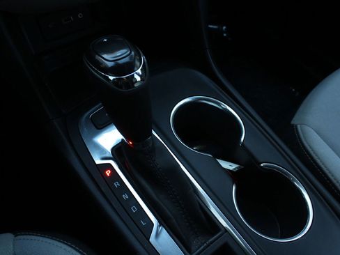 Used 2019 Chevrolet Equinox LS w/ LS Convenience Package image 24