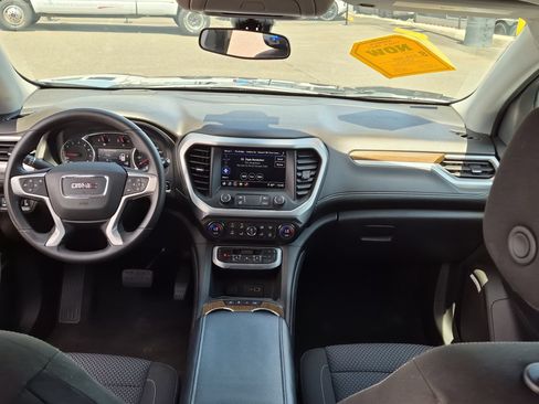 Certified 2021 GMC Acadia SLE w/ Driver Convenience Package FWD image 19