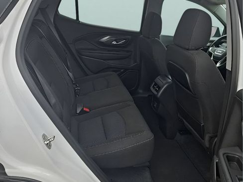 Used 2024 GMC Terrain SLE FWD image 17