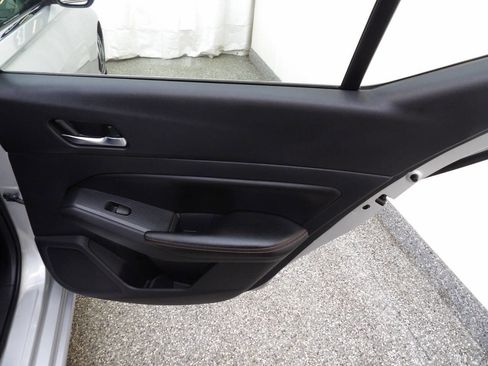 Used 2020 Nissan Altima 2.5 SR image 12