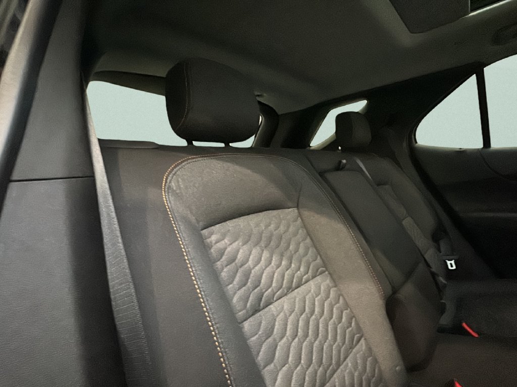 Used 2020 Chevrolet Equinox LT AWD/4WD image 16
