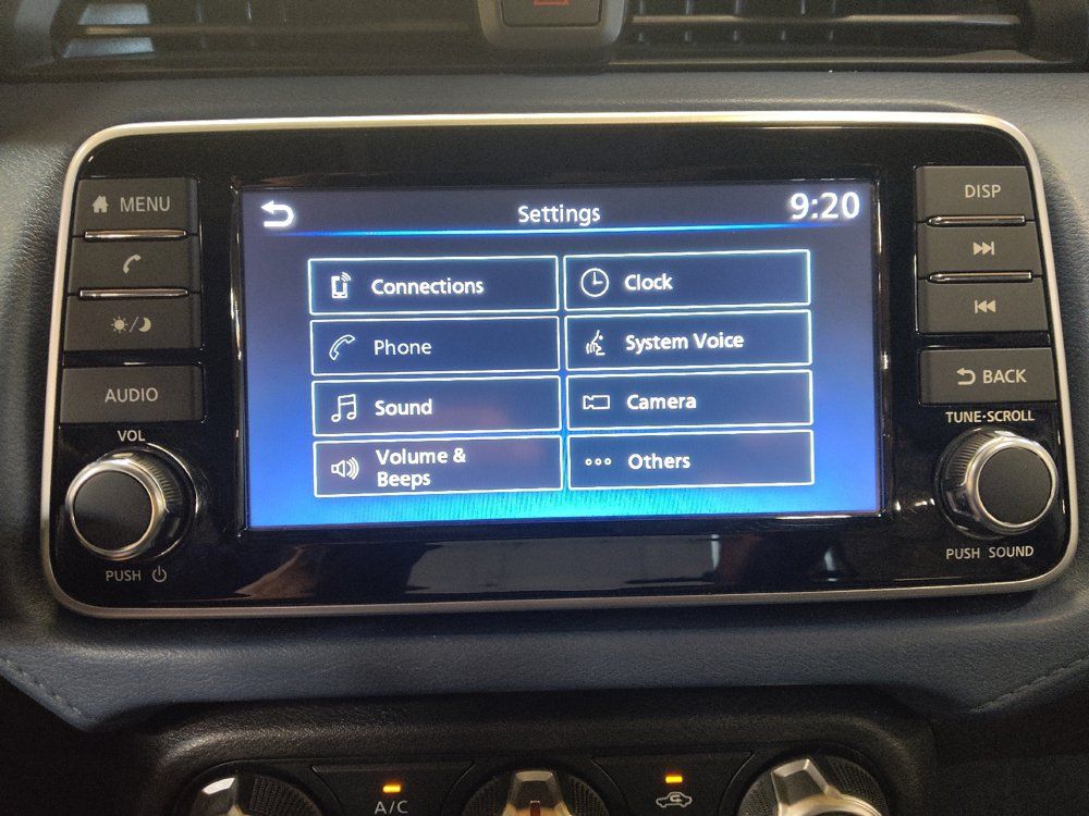 Used 2025 Nissan Versa SV FWD image 25