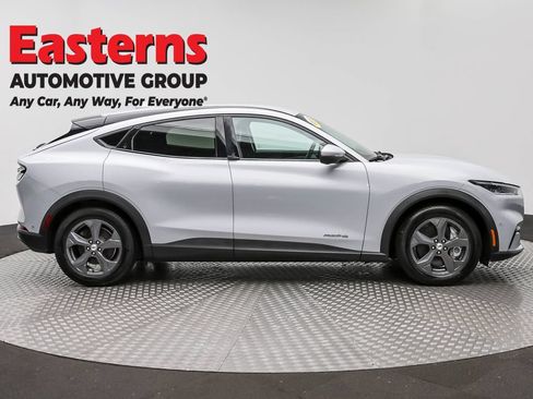 Used 2021 Ford Mustang Mach-E Select w/ Comfort/Technology Package AWD/4WD image 4