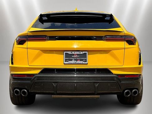 Used 2023 Lamborghini Urus Performante AWD/4WD image 5